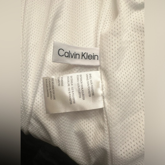 Calvin Klein White Hooded Windbreaker - Picture 5 of 9